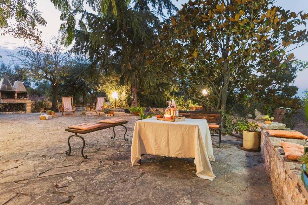 Trulli Country House Carla'S Secret Castellana Grotte Buitenkant foto